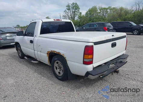 2002 Chevrolet Silverado 1500 z USA, uszkodzony, nr VIN 1GCEC14W92Z169630